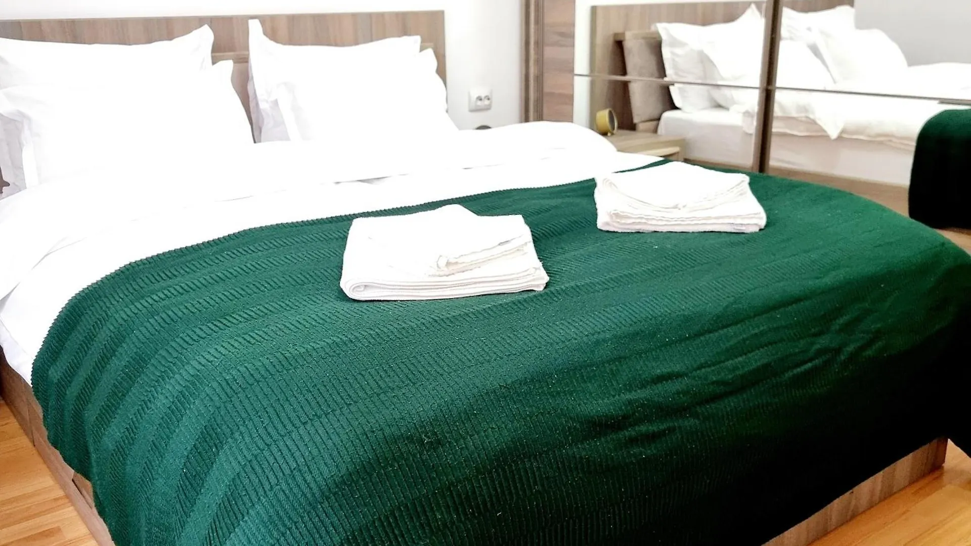 Apartment Universitate Hob - Ap2 Univibe 1Br Chic & Cozy Bucharest